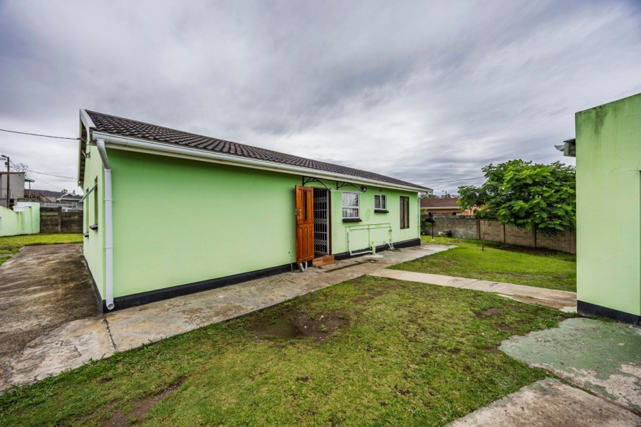 3 Bedroom Property for Sale in Sunnyridge Eastern Cape